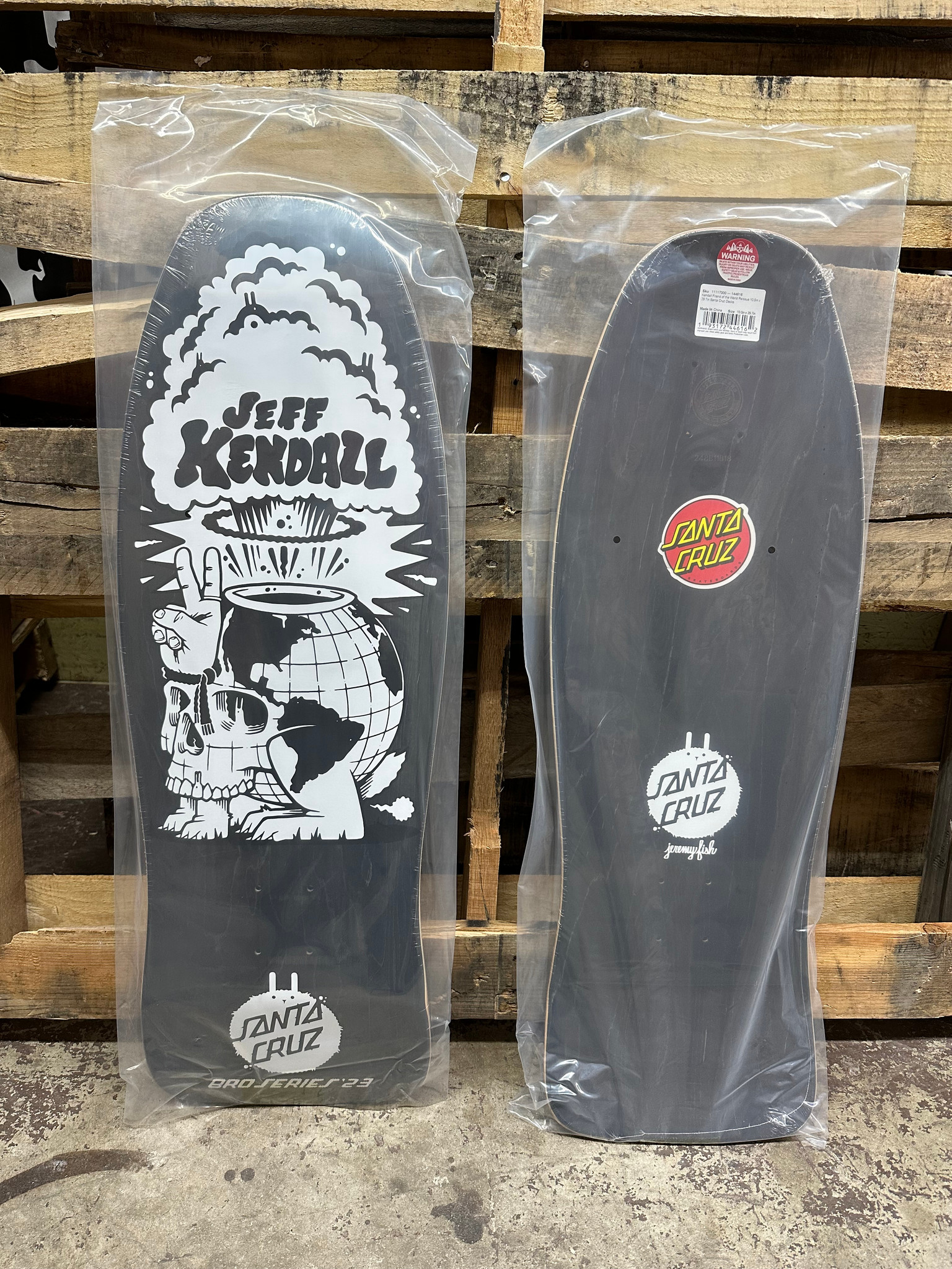 Santa Cruz Kendall reissue 10.0インチ 10.0in Kendall End Of The World | 2025 Reissue | Santa Cruz