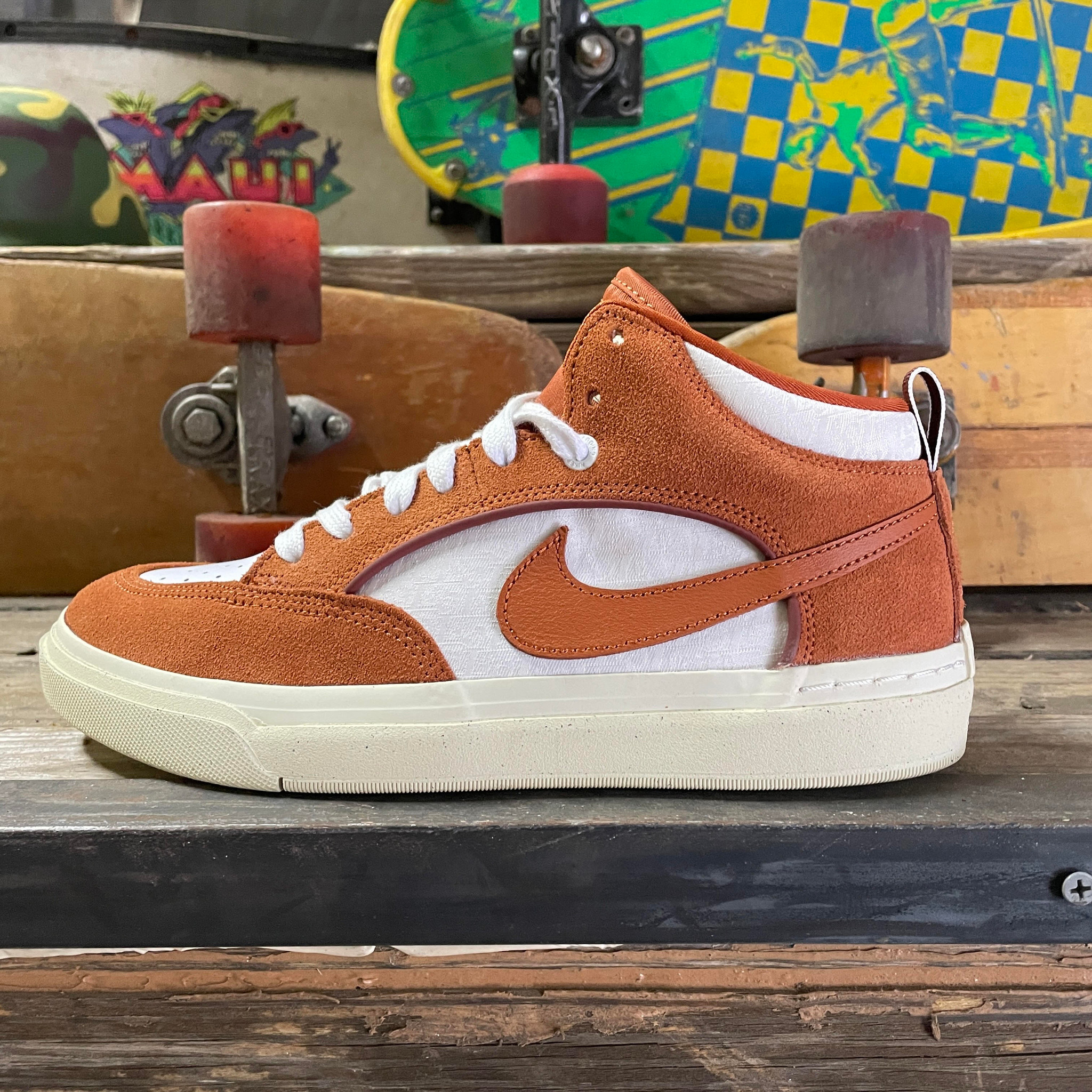 NIKE SB　REACT LEO　DX4361-202　新品　28cm Amazon.com | Nike SB React Leo Skate Shoes (DX4361-202, Dark