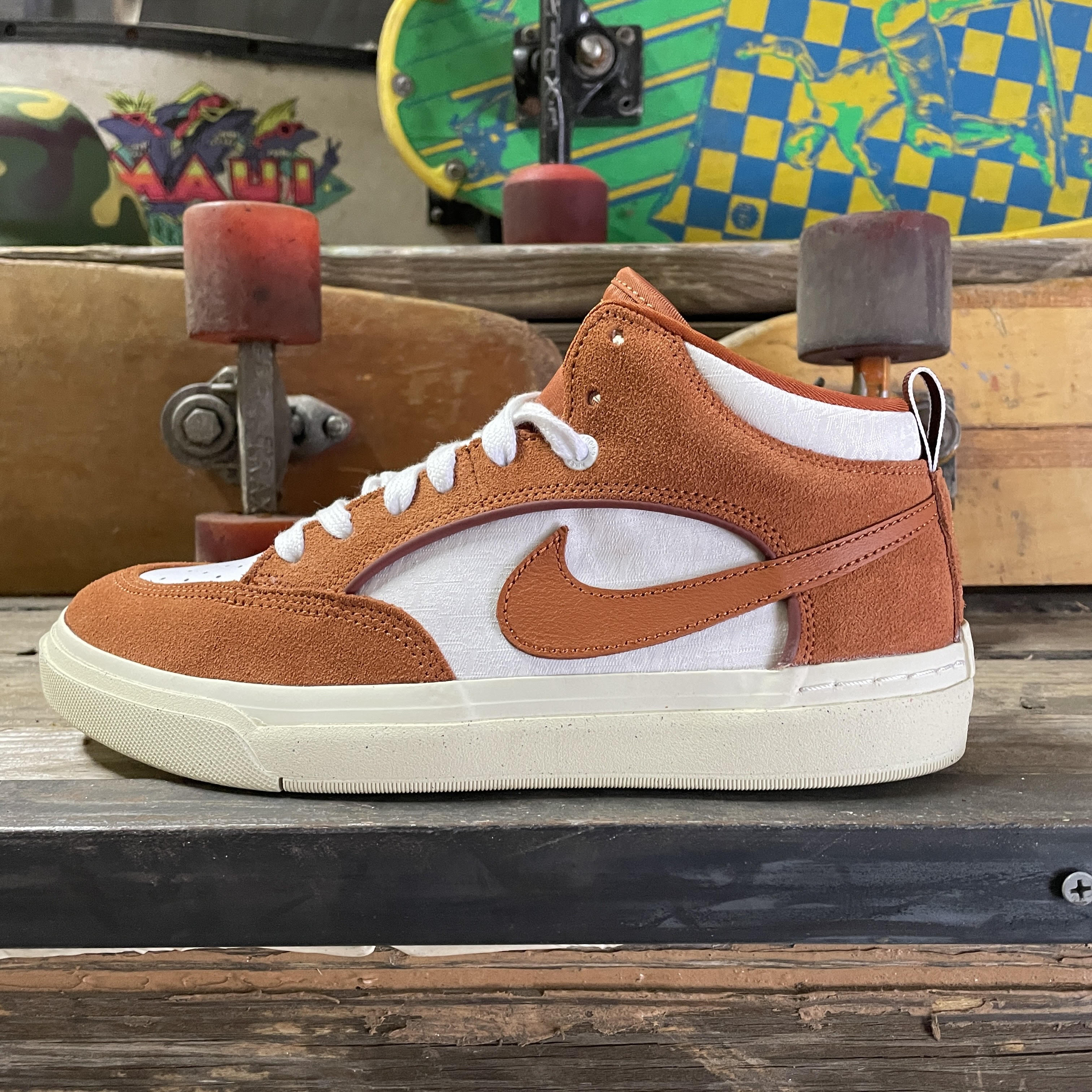 NIKE SB　REACT LEO　DX4361-202　新品　28cm Amazon.com | Nike SB React Leo Skate Shoes (DX4361-400