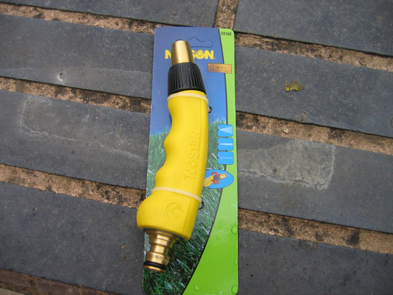Spray Gun Jet Nozzle for Lawn Grass Watering and Borders 2416E