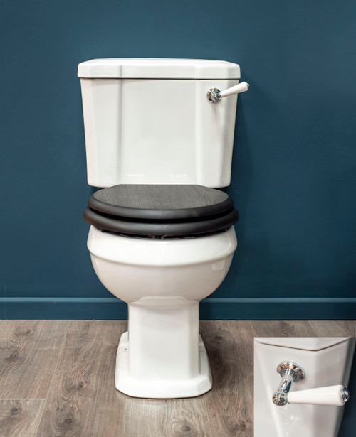 Carlton close coupled toilet suite with chrome lever