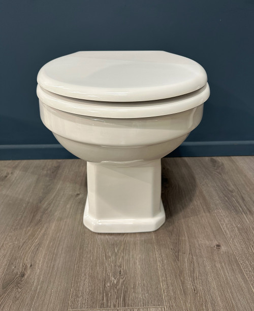 Elysee universal wooden toilet seat white chrome
