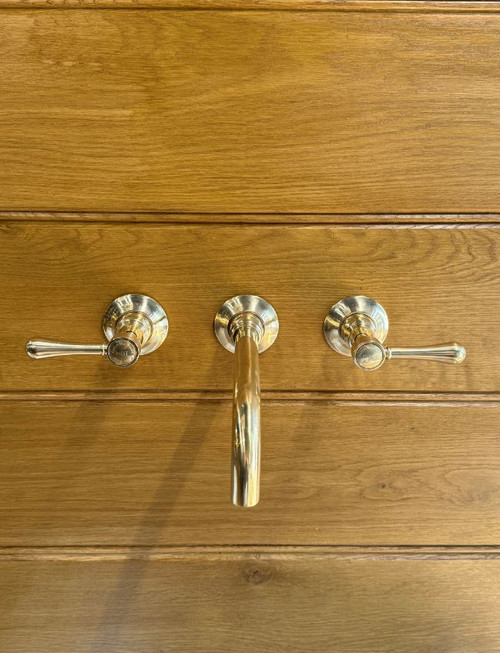 Astonian Signature Tradition wall mounted basin mixer with 200mm spout Unlacquered Polished Brass