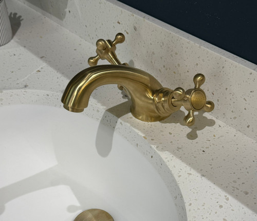 Astonian Signature  1-hole basin mixer- Brushed Brass