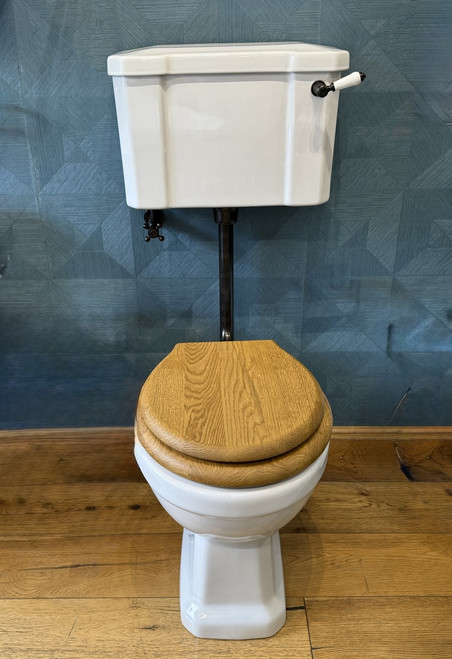 Carlton 1823 low Level suite with antique bronze lever and flush pipe, excludes seat