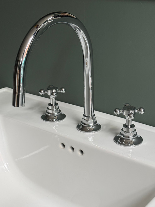 Astonian Signature  3-hole Swan Neck basin mixer- Chrome