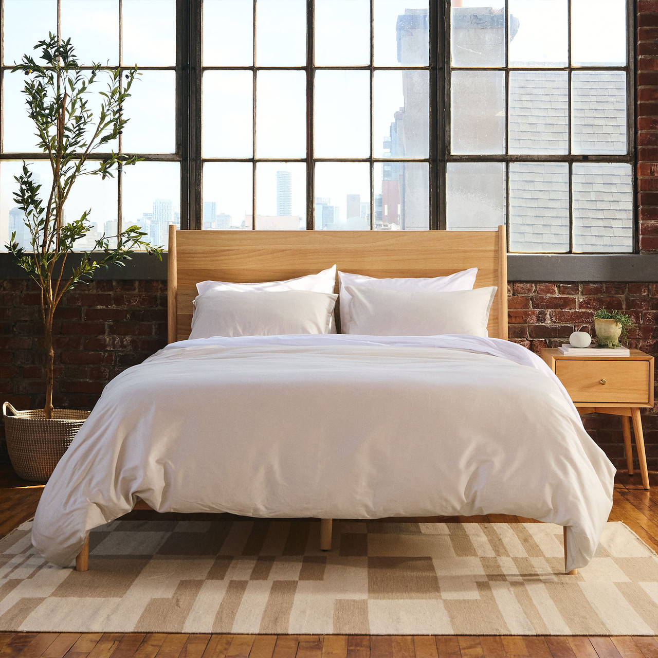 Silk & Snow Mid-Century Modern Bed