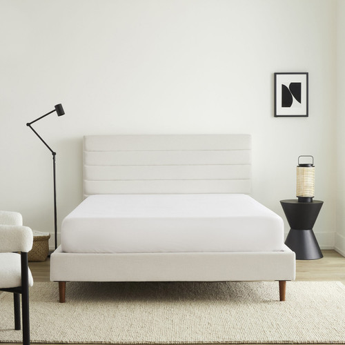 Silk & Snow Horizontal Tufted Bed