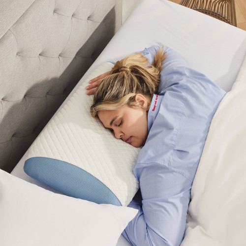 Polar-Polar-Tropic-Pillow