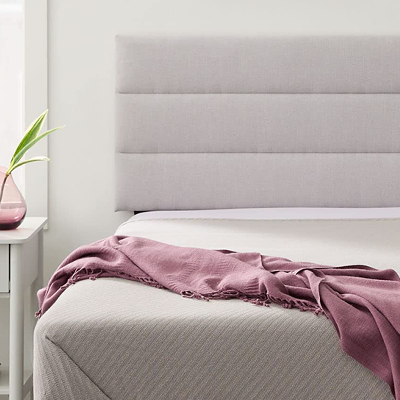 Wincastle Horizontal Channel Upholstered Headboard Wincastle Horizontal Channel Upholstered Headboard