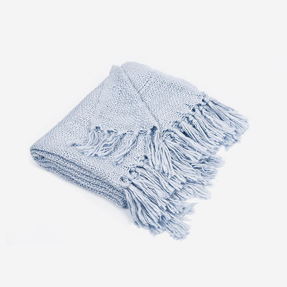 PÜR Lakehouse Fringed Throw Blue PÜR Lakehouse Fringed Throw Blue