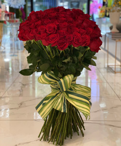 100 Long Stem Roses Standing Tall Bouquet
