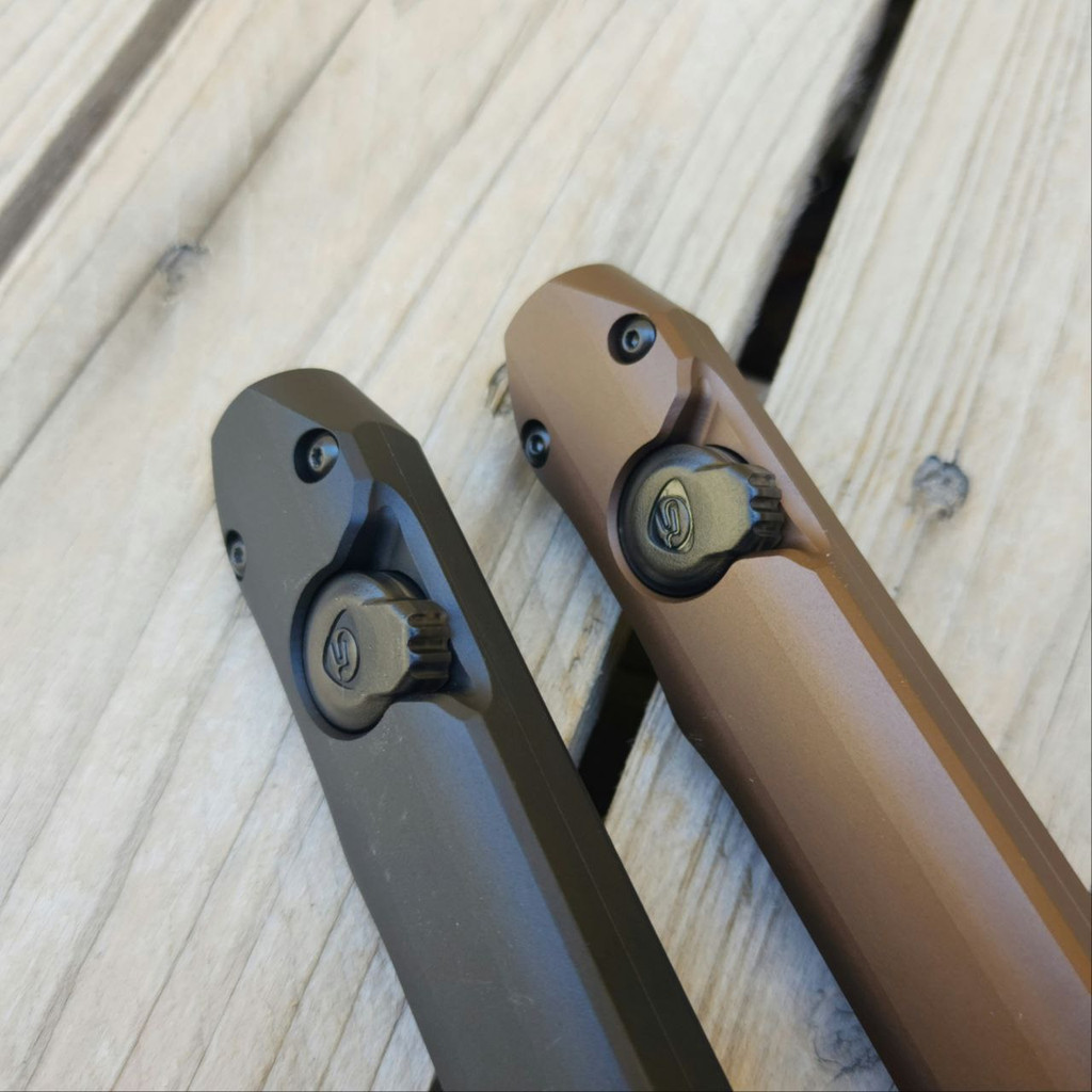 Wedge Slim Everyday Carry Flashlight