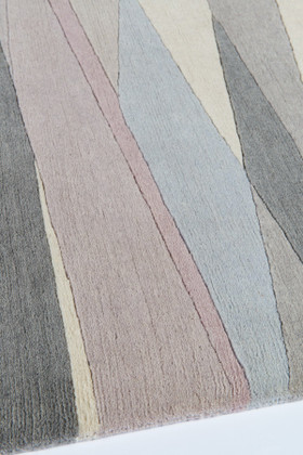 Carnival Pale by Paul Smith - Close-up
[ROOMVO]