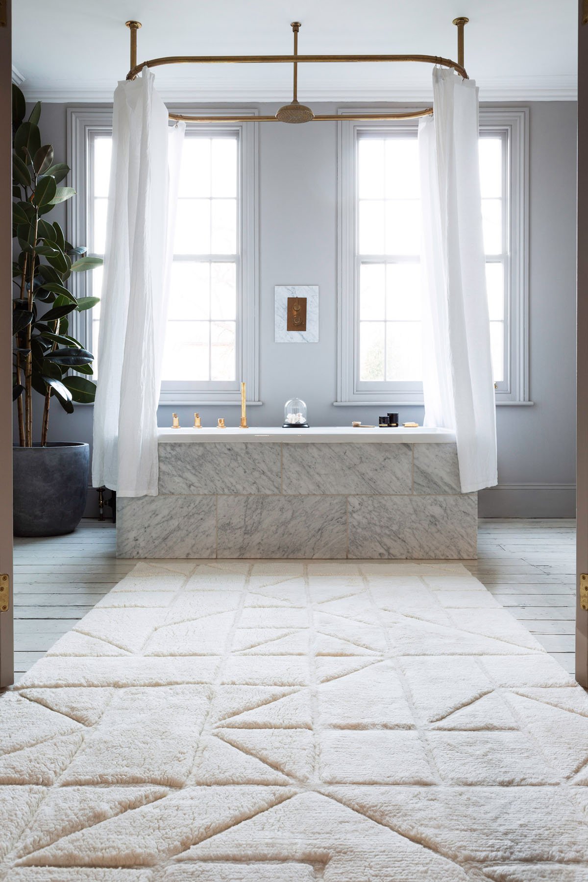 Axel by The Rug Company  - Roomset