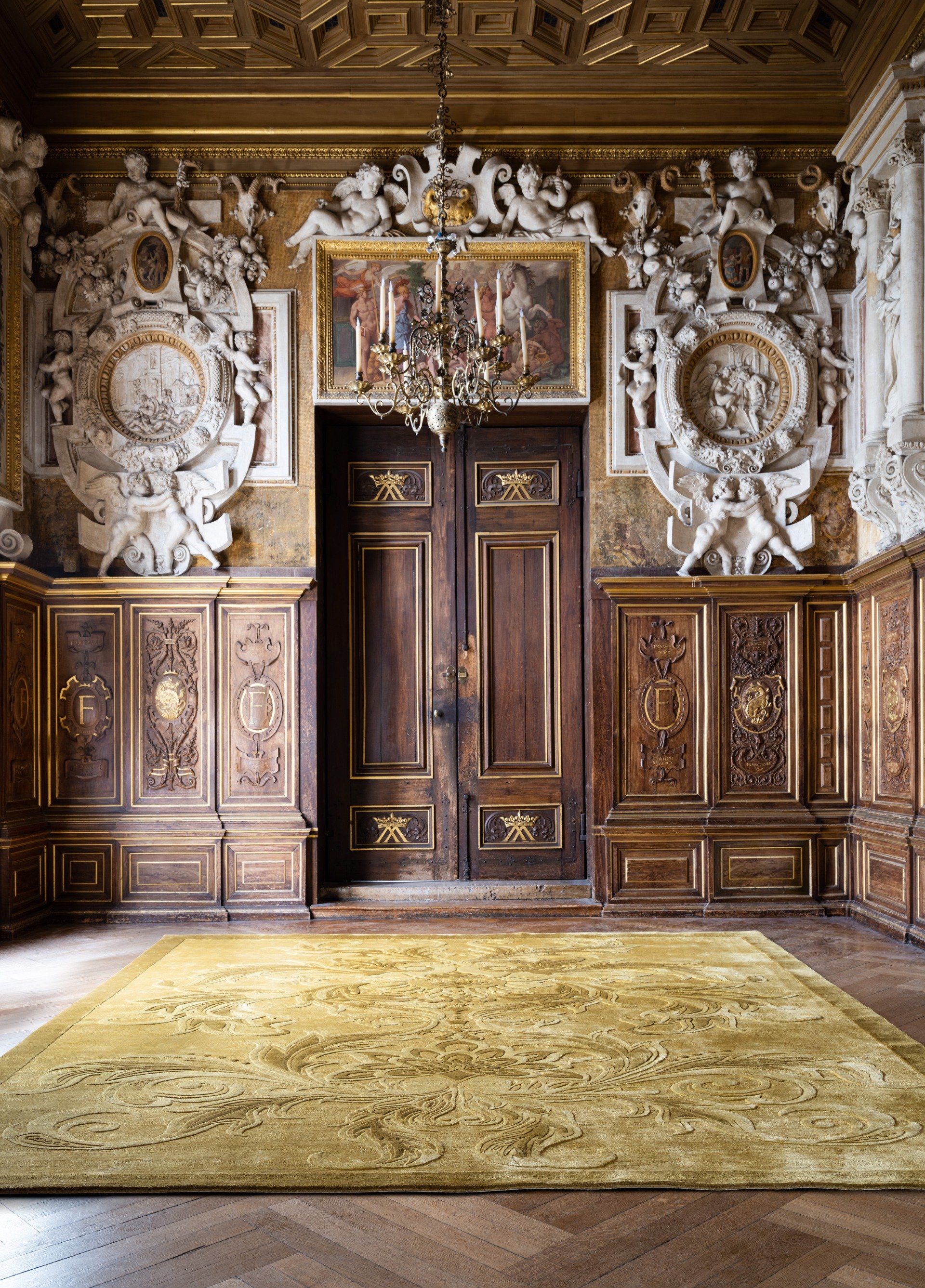 Empress Gold by Guo Pei roomset