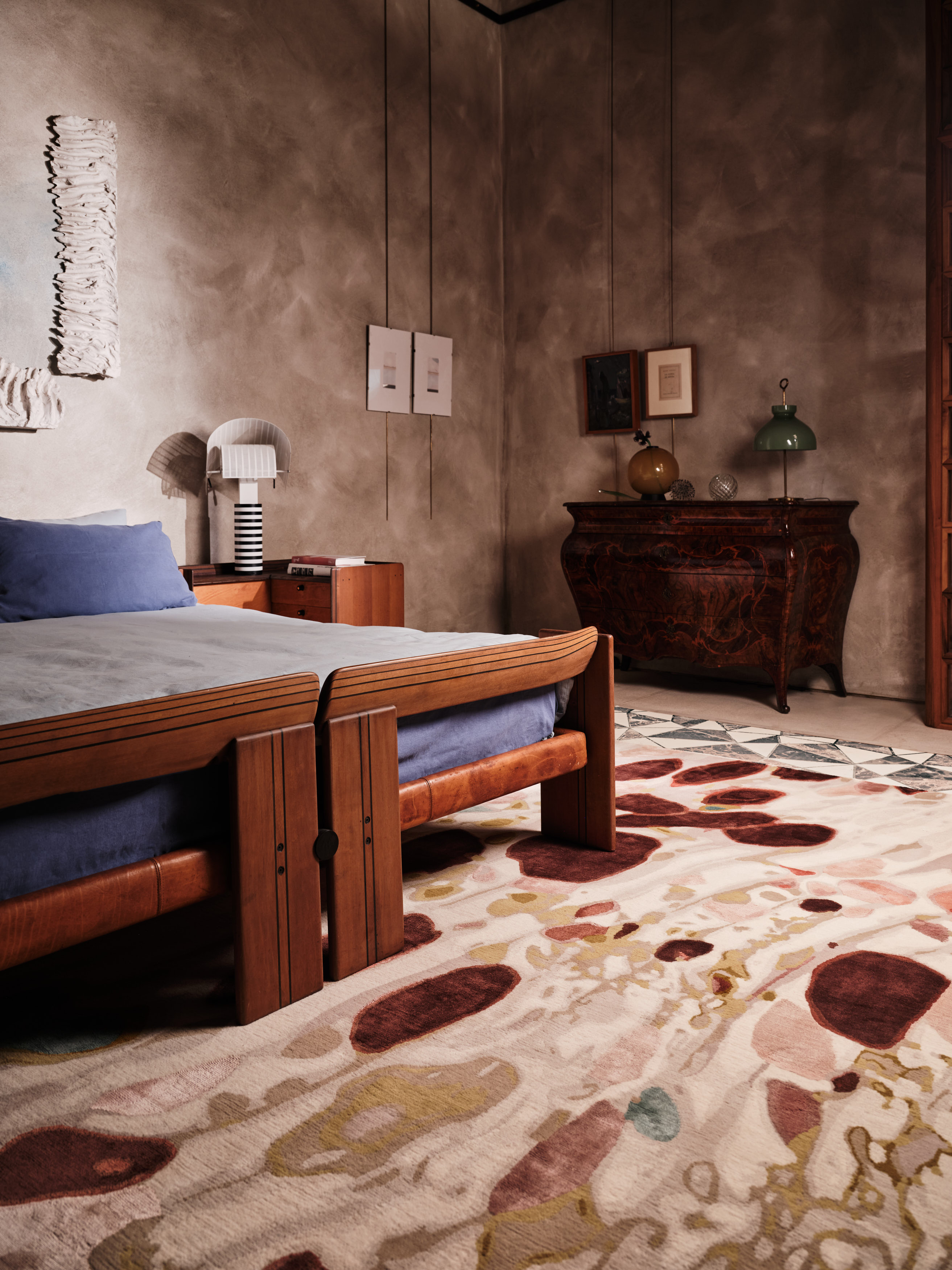 Oyster by Chihuly - roomset image