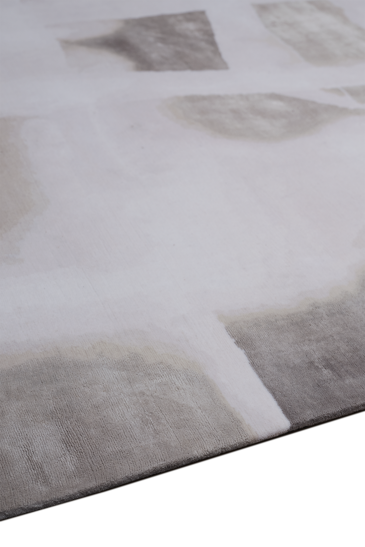 Solu Silver by The Rug Company - sidepile