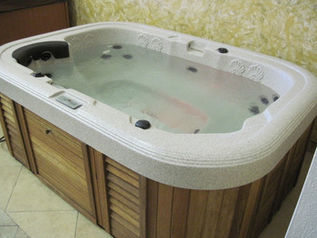 This is an example of a Catalina Maxi Hot Tub.