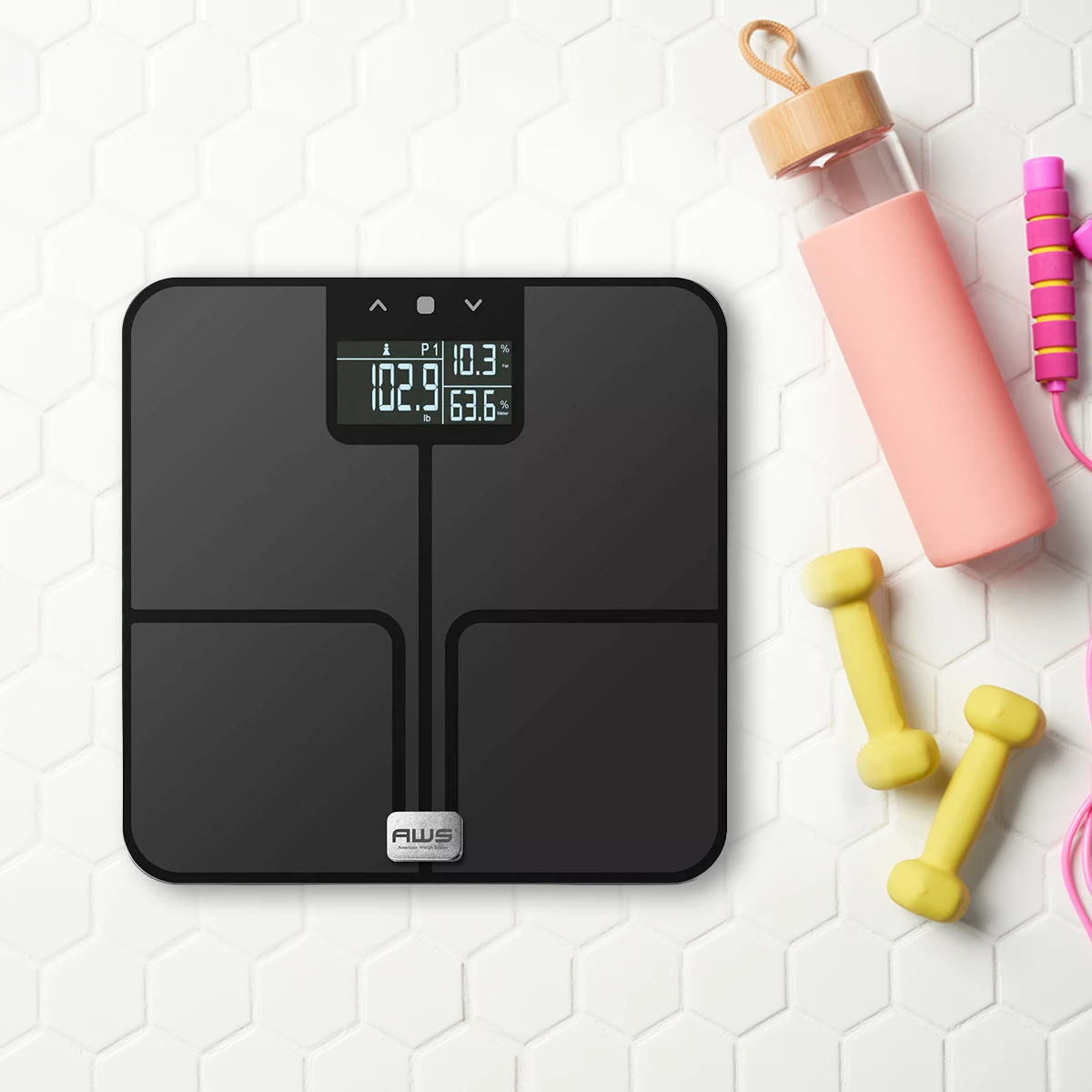 Precision pocket scale with LCD backlit display