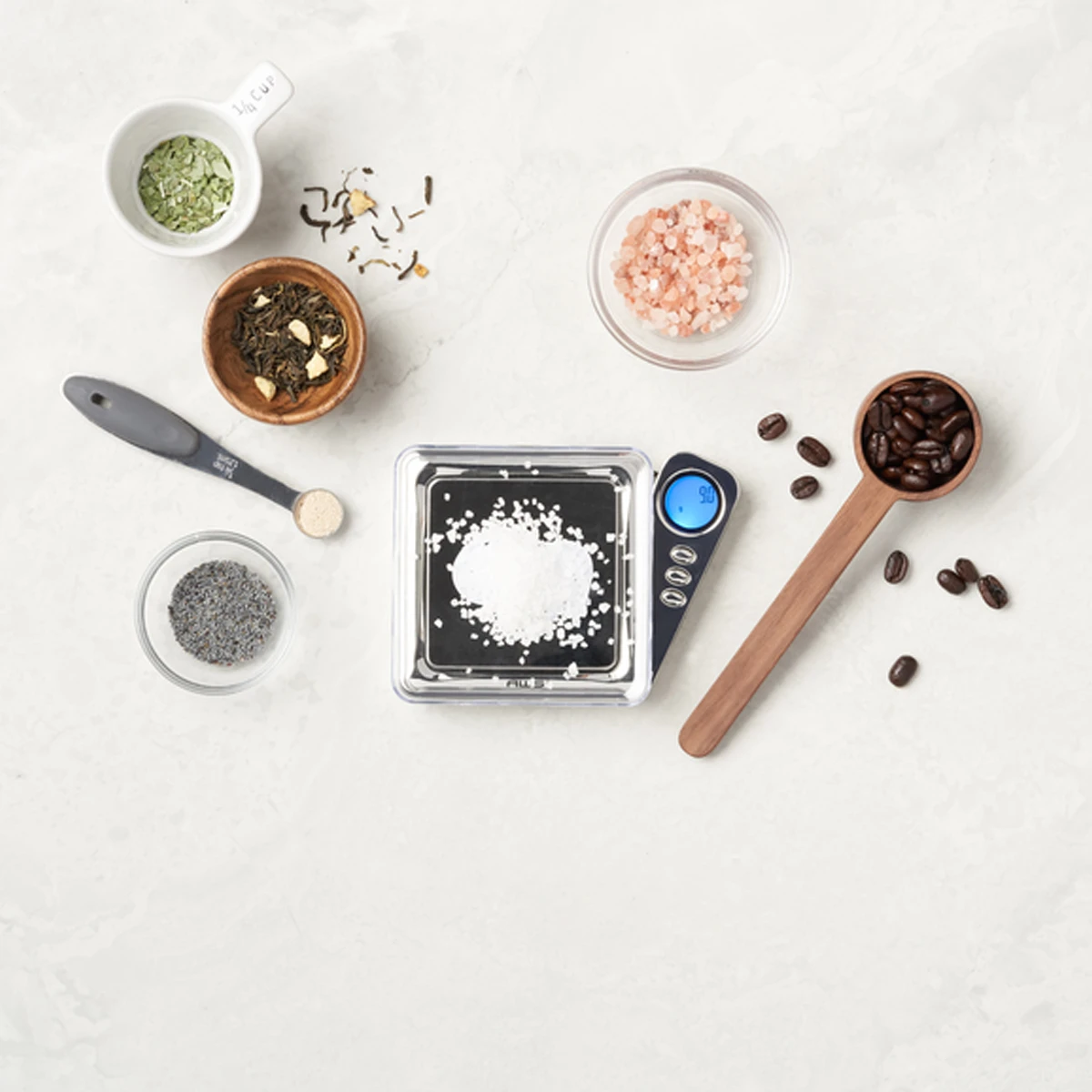Precision pocket scale with LCD backlit display