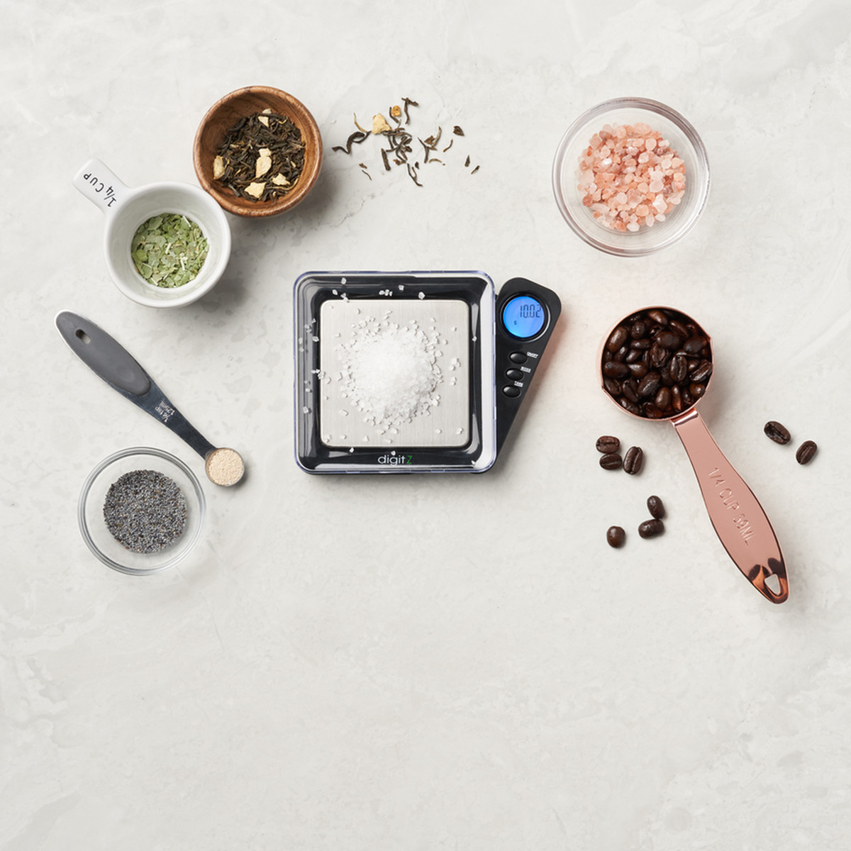 Travel-size digital pocket weighing scale