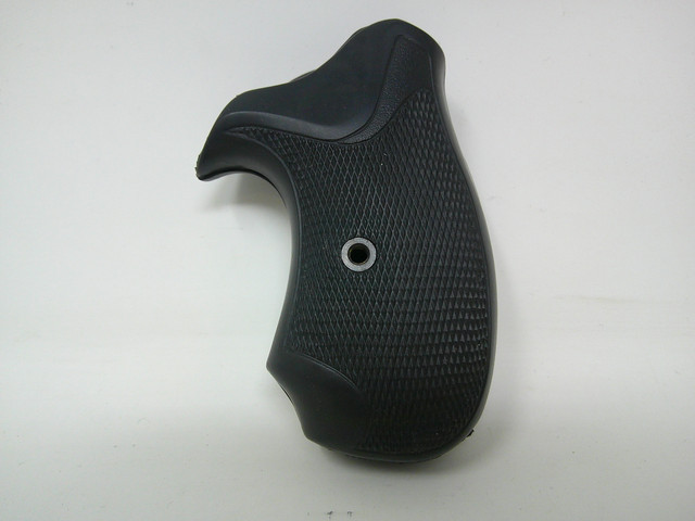 PACHMAYR-SMITH & WESSON GRIPS