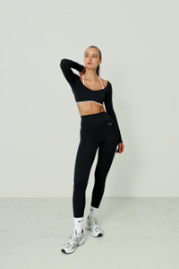 Top Long Sleeve Sculpt Line Black Top Long Sleeve Sculpt Line Black