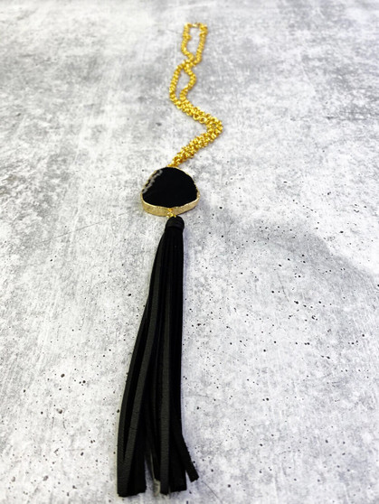 Stone and Tassel Necklace: Black
