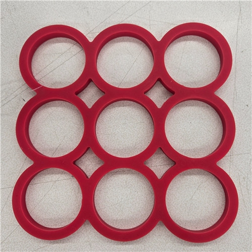 Trivet Circles Red