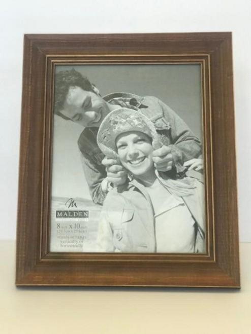 8x10 Washed Walnut Frame