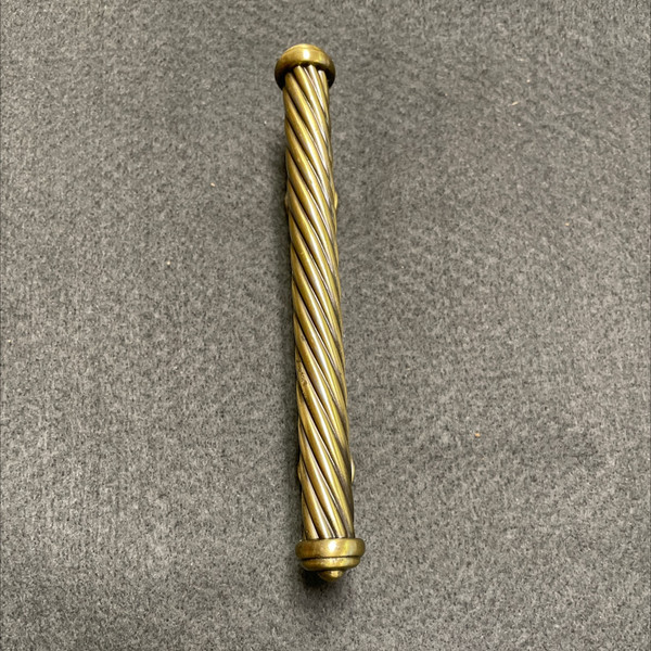 LAUREY-57904