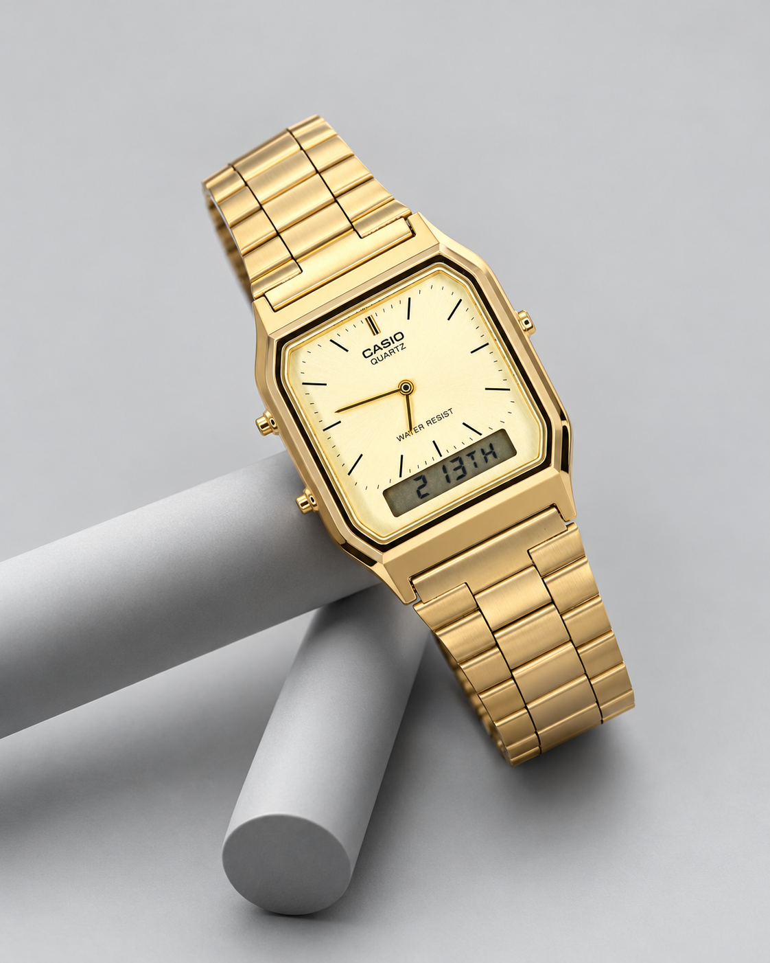 Casio AQ-230GA-9DMQYES - detail and lifestyle view 4