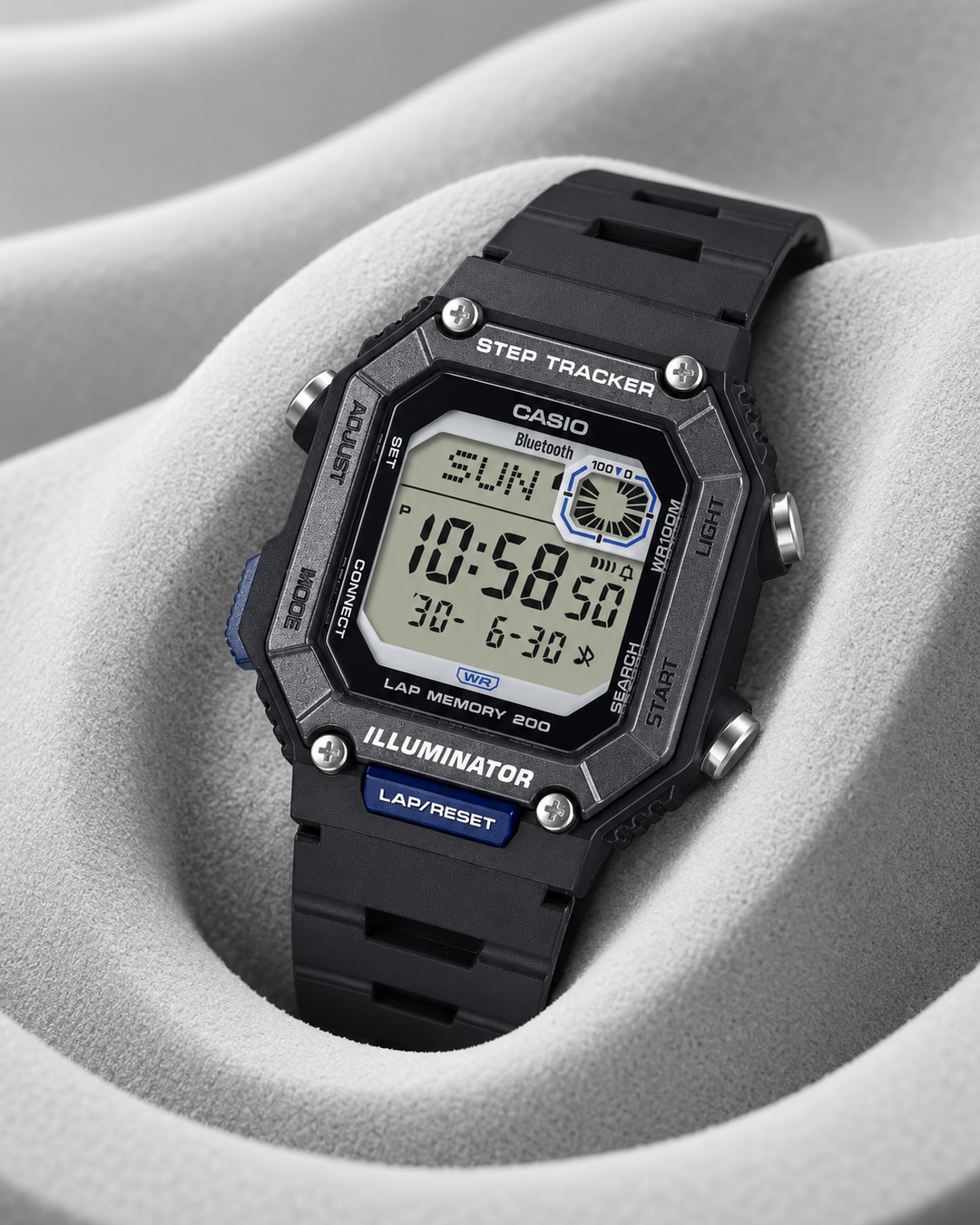 Casio WS-B1000-1AV - detail and lifestyle view 3