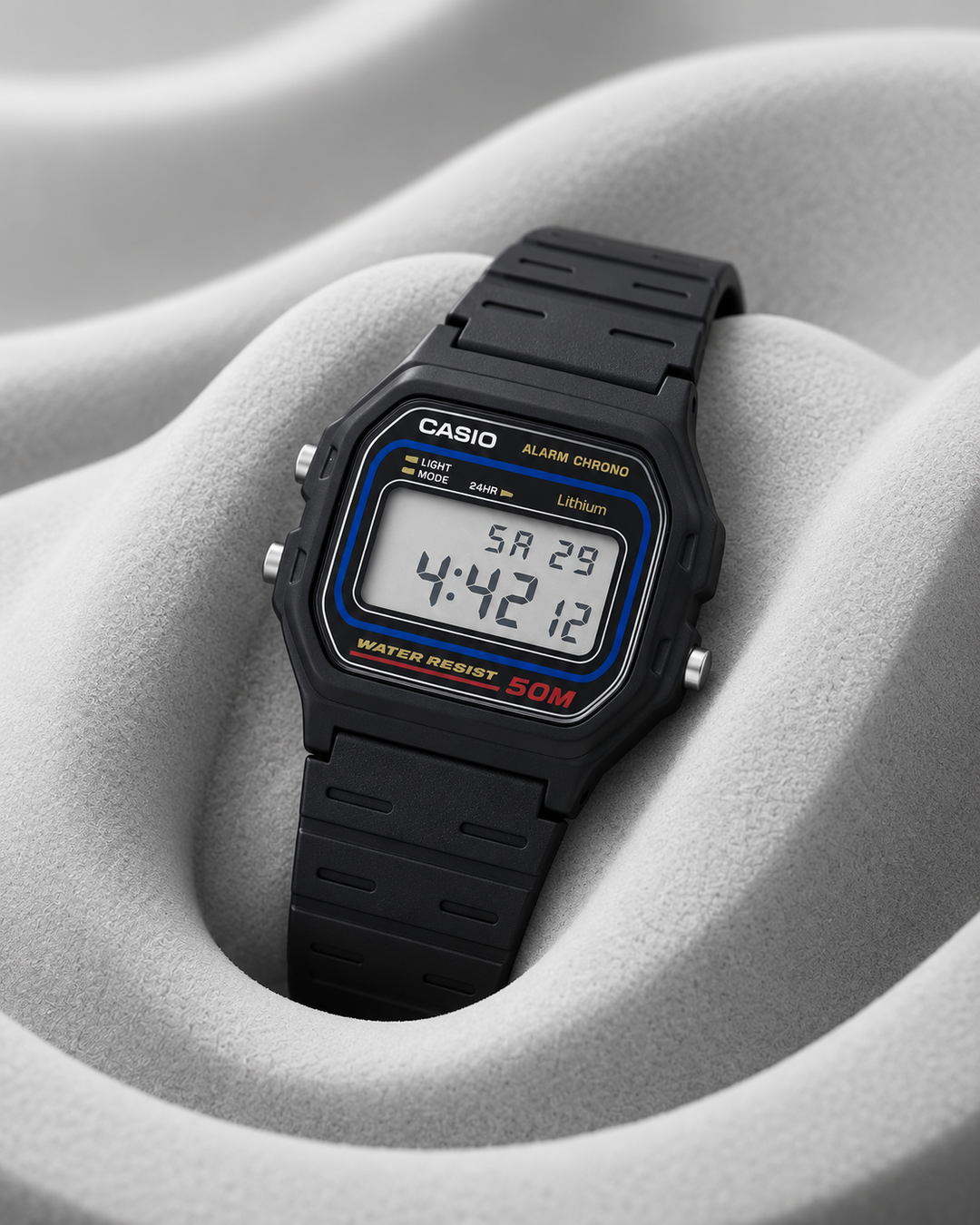Casio W-59-1VQ - detail and lifestyle view 3