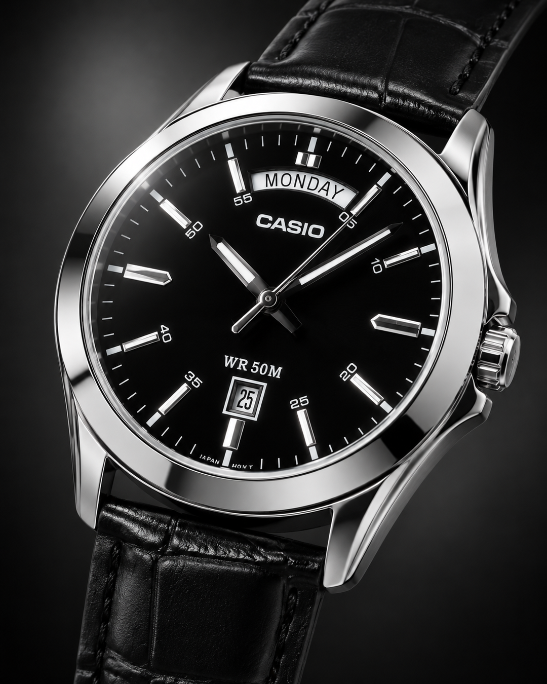 Casio MTP-1370L-1AVDF - detail and lifestyle view 5