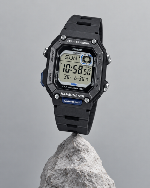 Casio WS-B1000-1AV - detail and lifestyle view 6