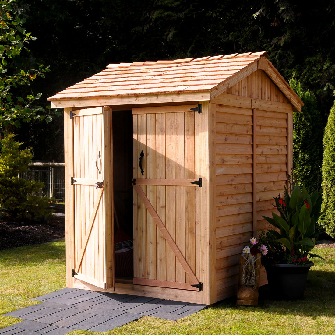 6' x 6' Maximizer Cedar Storage Shed - Eartheasy