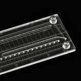 Bild des Multinozzle droplet generators – 26 parallele 20 µm Düsen Fluidic 1582