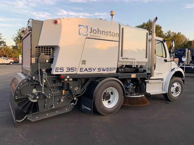 New InStock ES351 Mechanical Sweeper (Johnston) SN LU4924 U.S