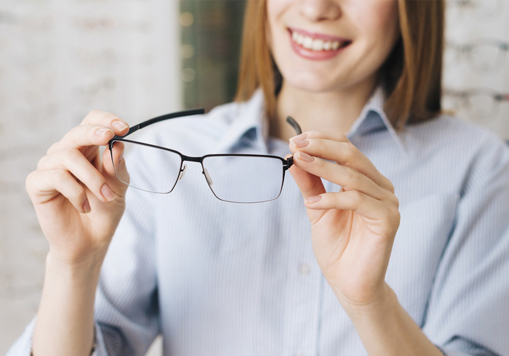 Adaptación de lentes progresivas en óptica lázaro