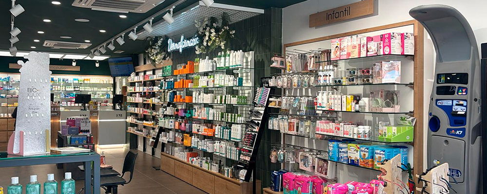 IMAGEN FARMACIA MONDEJAR INTERIOR 2