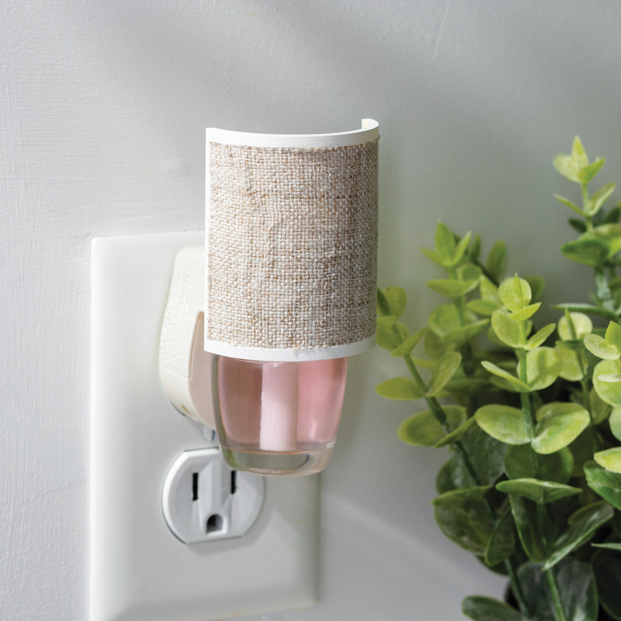 Linen WallScents™ Fragrance Warmer Pluggable