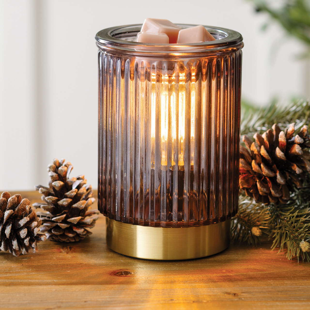 Black Fluted Glass Illumination Fragrance Warmer