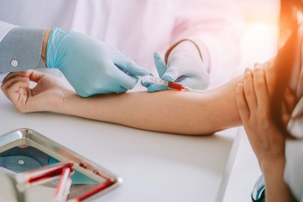 Oxygenated vs. Deoxygenated Blood: What Is the Difference? Oxygenated vs. Deoxygenated Blood: What Is the Difference?