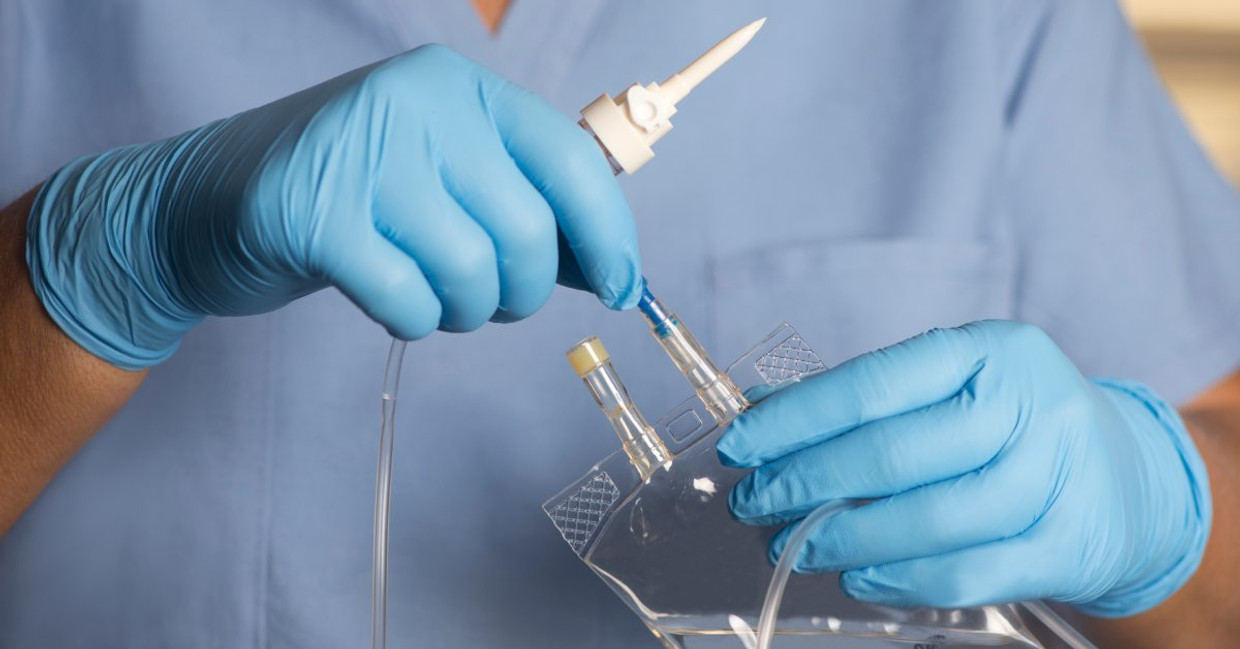 A Midwife’s Guide to Preparing IV Fluids A Midwife’s Guide to Preparing IV Fluids