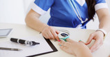 A Guide to Training Patients on Proper Pulse Oximeter Usage