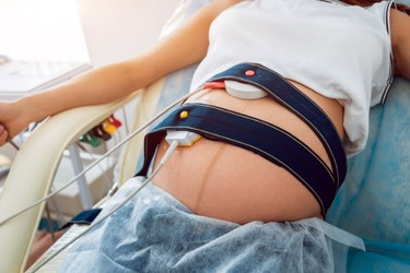 Fetal Heart Rate During Labor: What’s Normal & What Isn’t