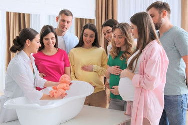 10 Reasons To Consider Having a Water Birth