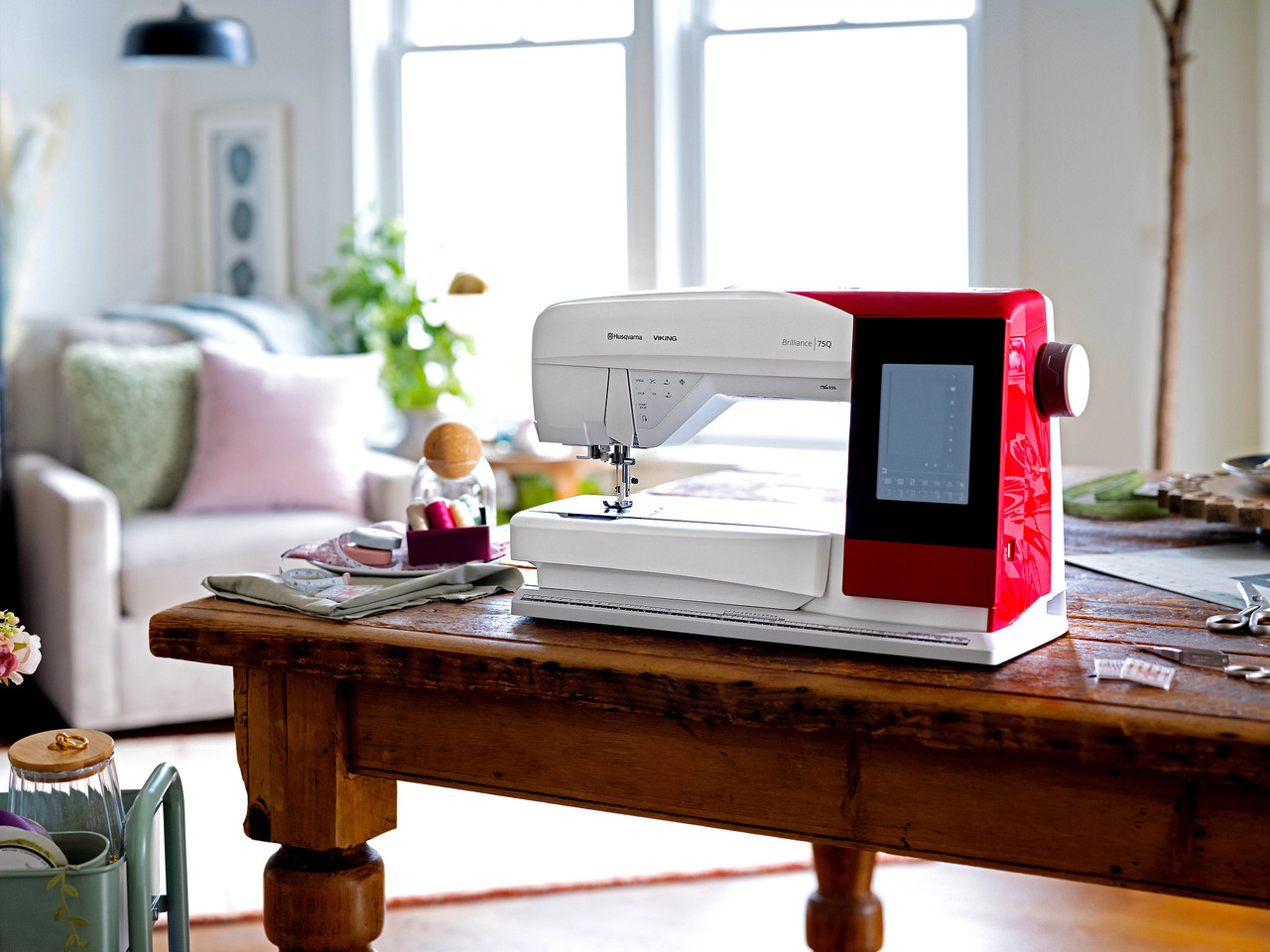 HUSQVARNA® VIKING® BRILLIANCE™ 75Q Sewing Machine